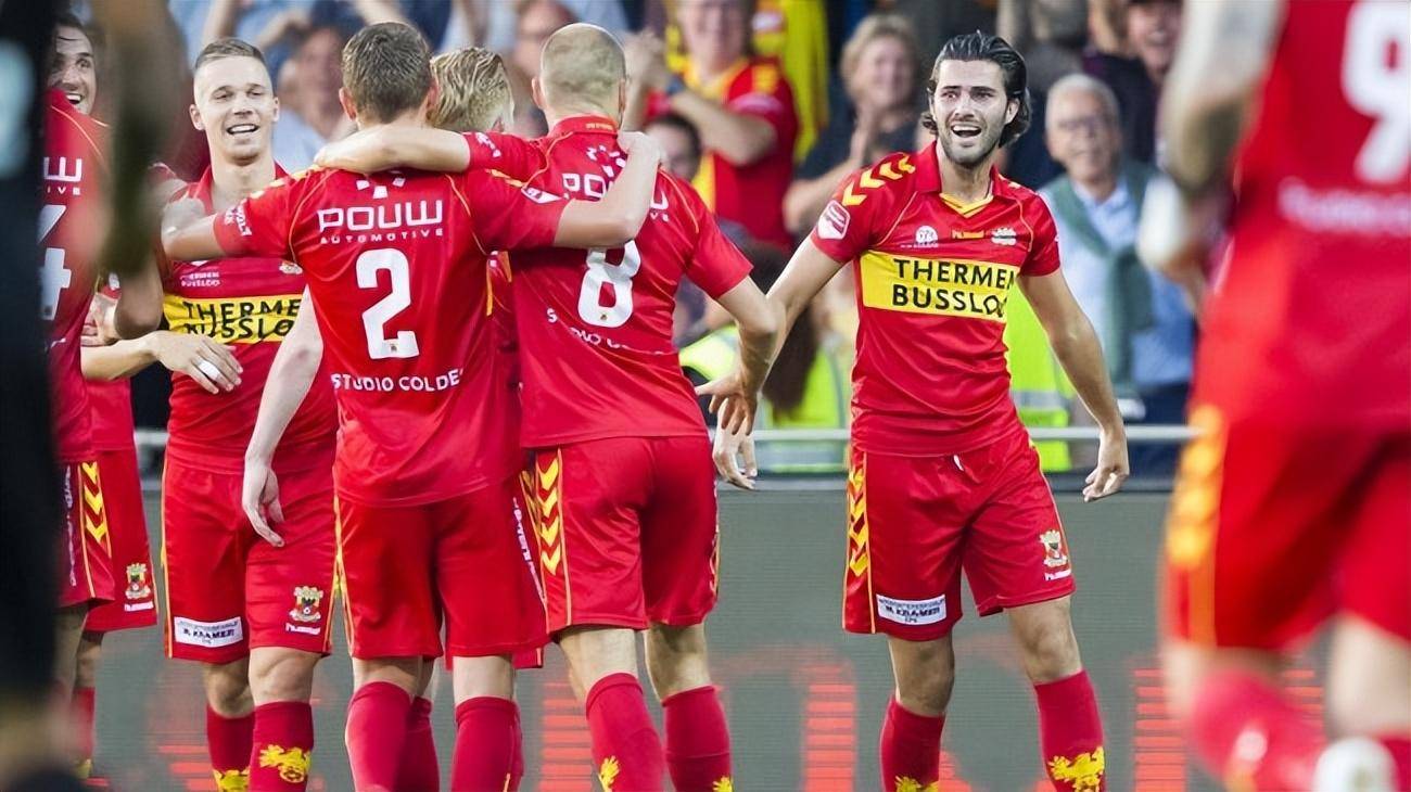 爱游戏-赛后荷甲焦点战；罗马完成临场应变；质疑声四起；心理建设被强调(不识陈近南原句)