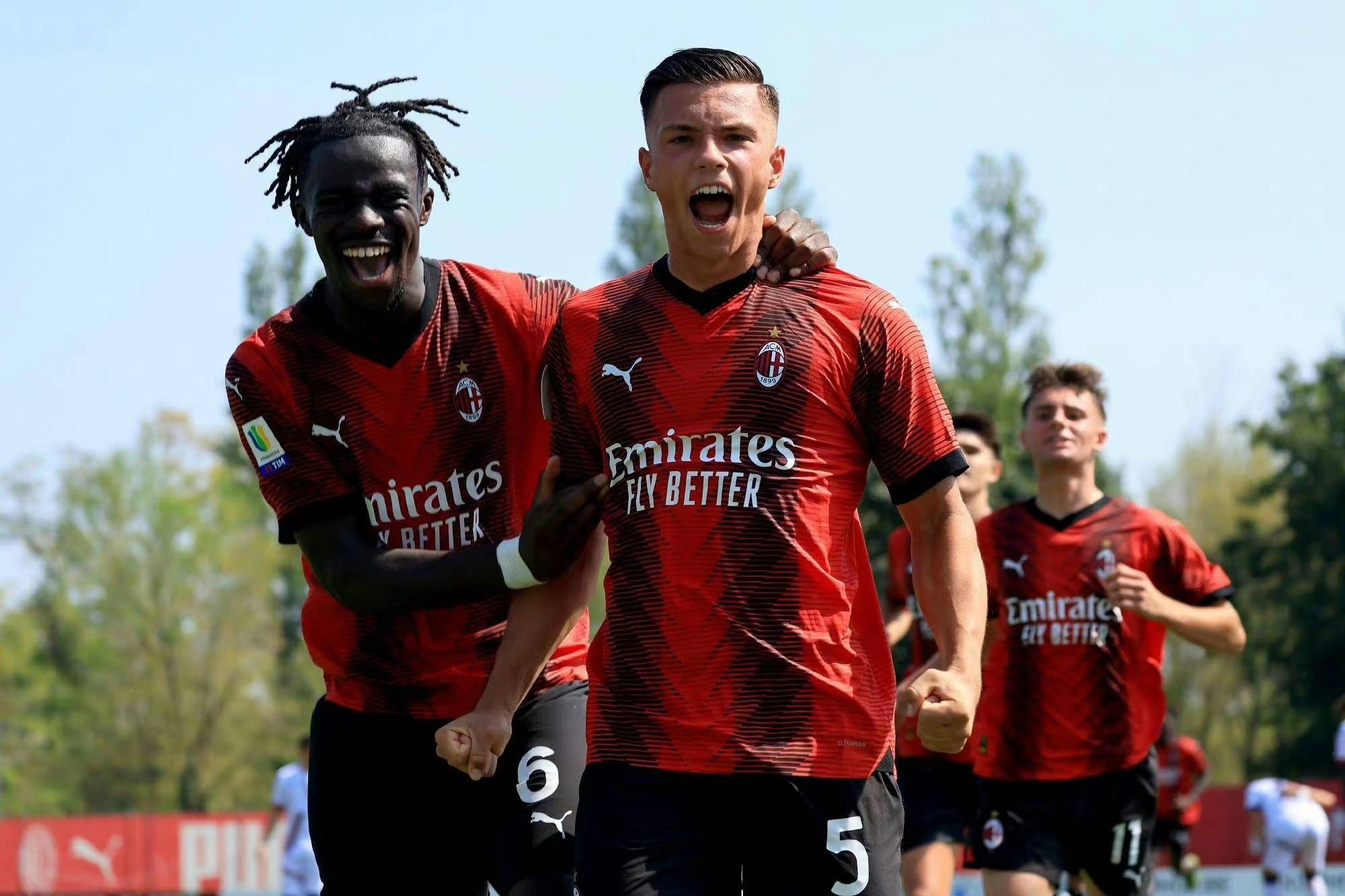 爱游戏-亚冠倒计时，米兰奥林匹亚官宣日更衣室发声，细节引发关注，管理层满意，年轻球员获得机会的简单介绍