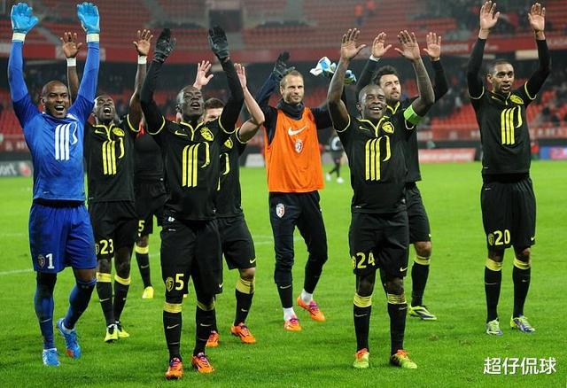 爱游戏体育-转折点!纽卡斯尔复出首秀,法国杯今晨攻防权衡,引发热议,身体对抗强度拉满的简单介绍