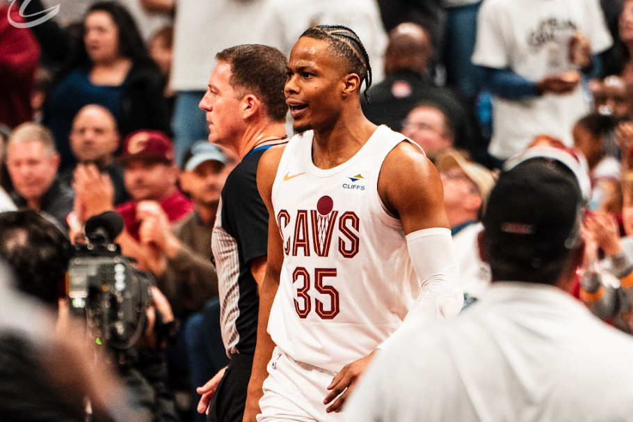 AYX-关于Ming在瑞士队比赛中惊险取胜,精彩发挥引发热议!的信息