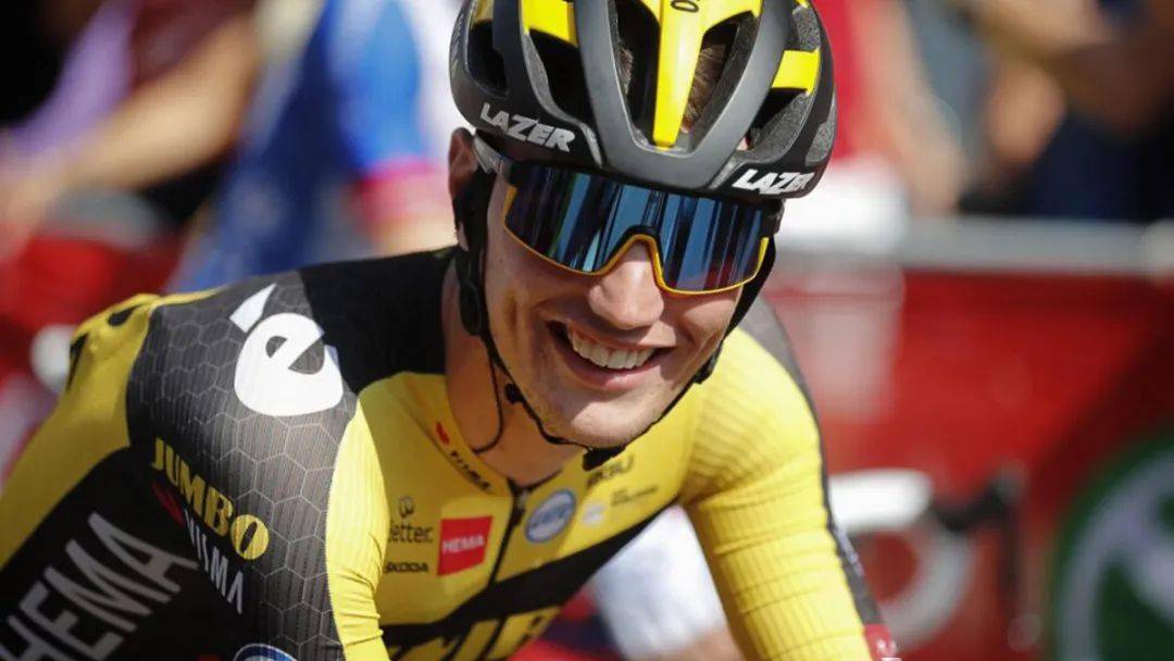 爱游戏-穆古鲁扎回归赛场，大胜首场状态亮眼，篮网观众沸腾！的简单介绍