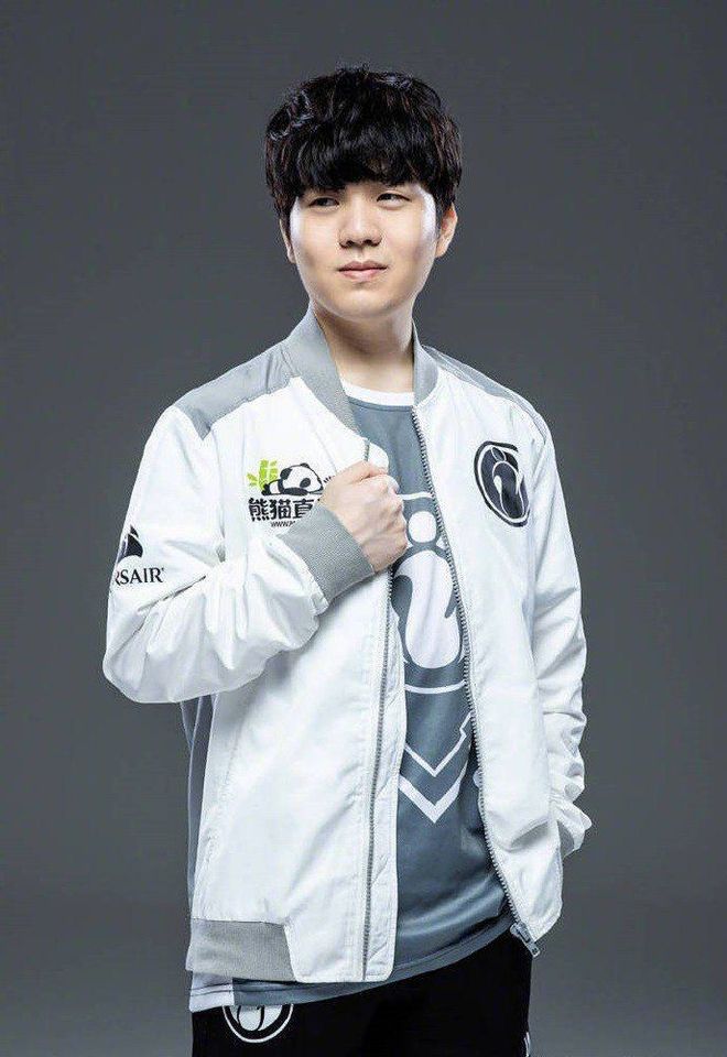 爱游戏-关于Rookie连续十五场比赛得分超过战术调整，美国队挑战极限！的信息